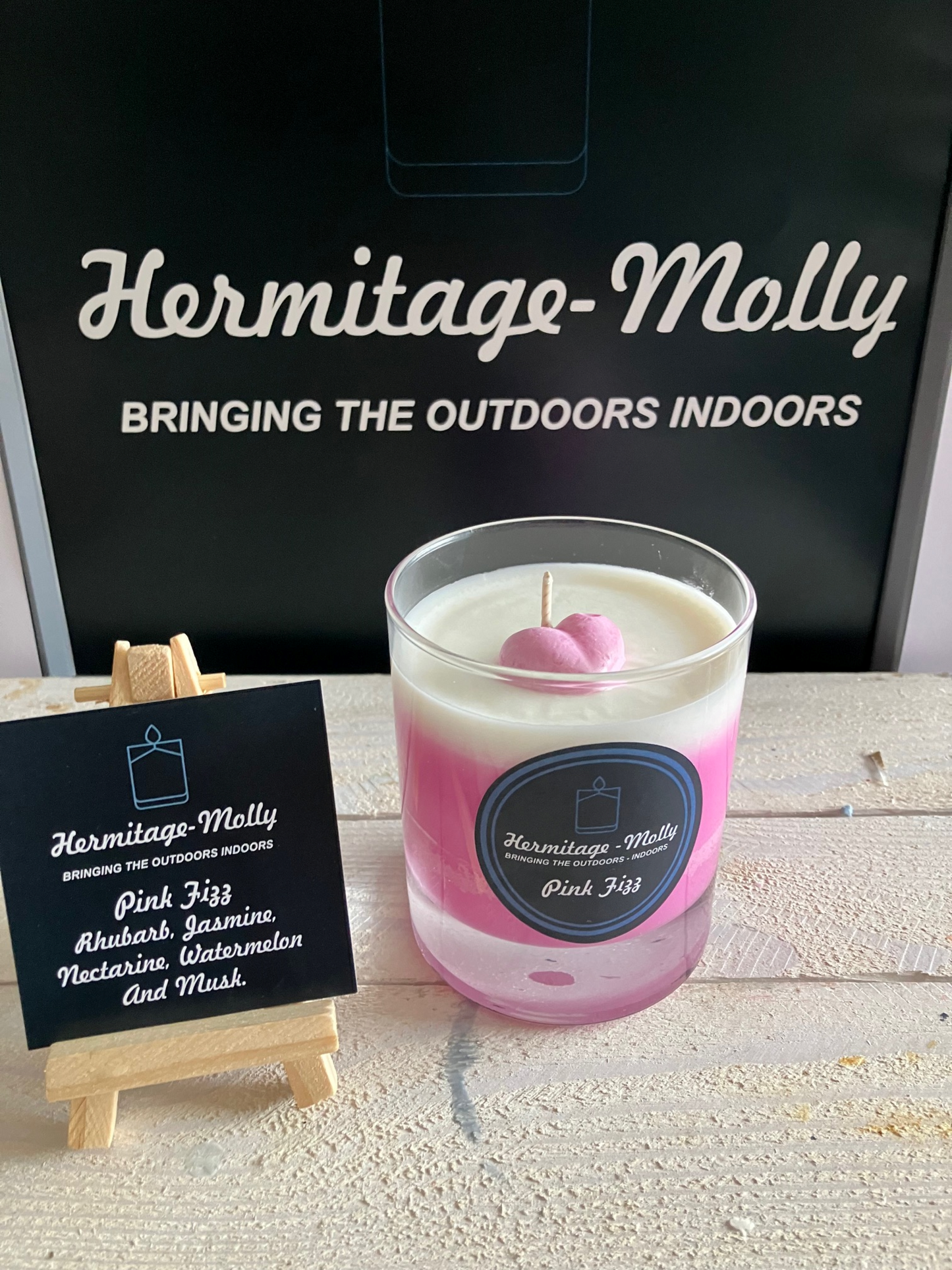 Pink Fizz - Natural Soya Candle - Rhubarb, Jasmine, Nectarine, Watermelon & Musk
